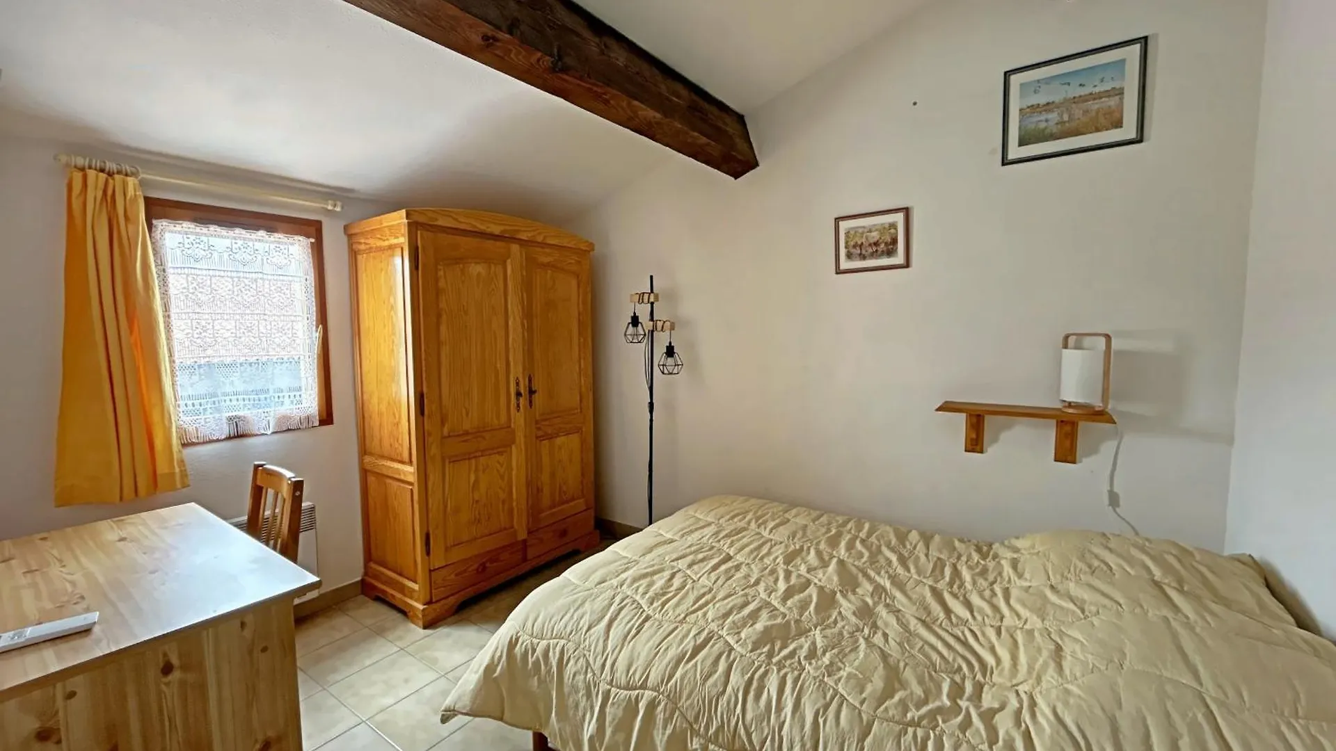 Holiday home Maison 6 Pers Avec Piscine Commune Et Climatisation - Fr-1-475-166 Saintes-Maries-de-la-Mer