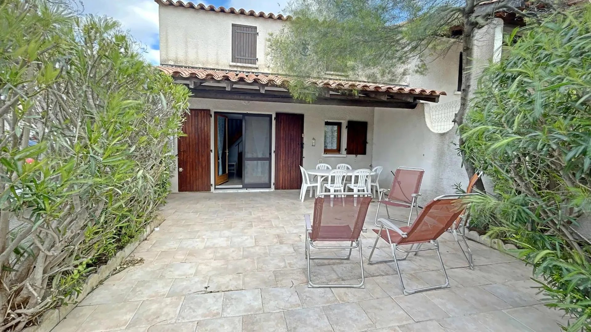 Maison 6 Pers Avec Piscine Commune Et Climatisation - Fr-1-475-166 Saintes-Maries-de-la-Mer